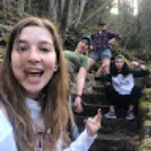 Meet your Posher, Elena